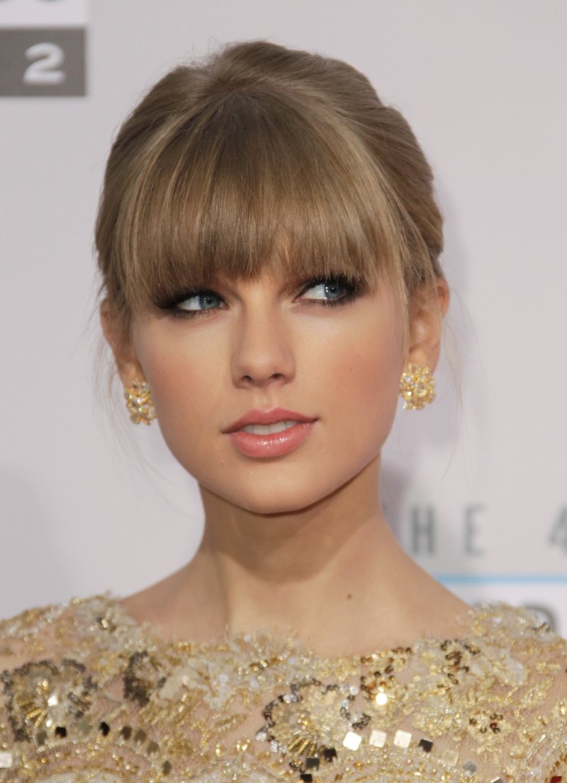 Taylor Swift at 2012 American Music Awards — photo 56
