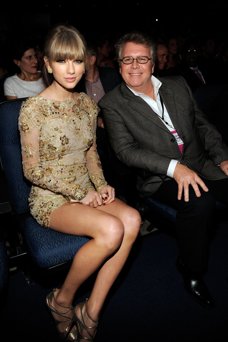 Taylor Swift at 2012 American Music Awards — photo 242