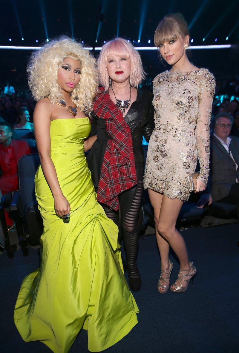 Taylor Swift at 2012 American Music Awards — photo 245