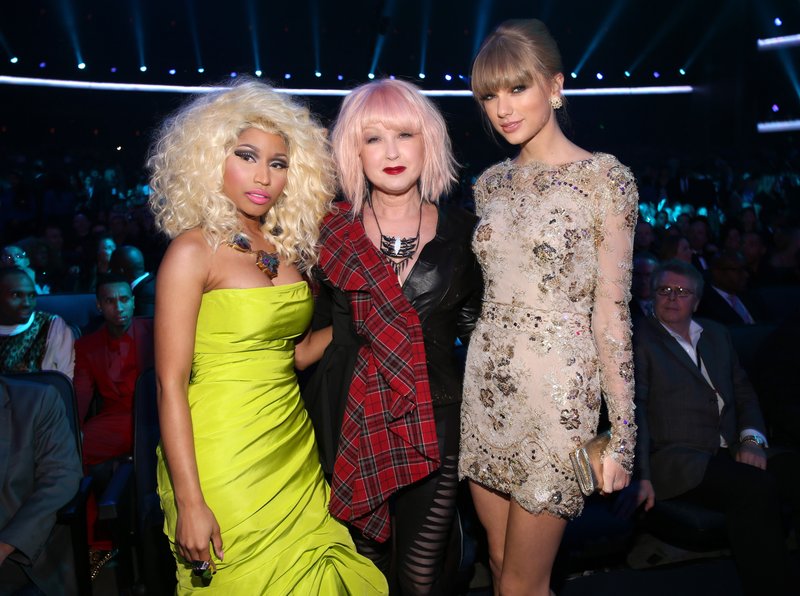 Taylor Swift at 2012 American Music Awards — photo 250