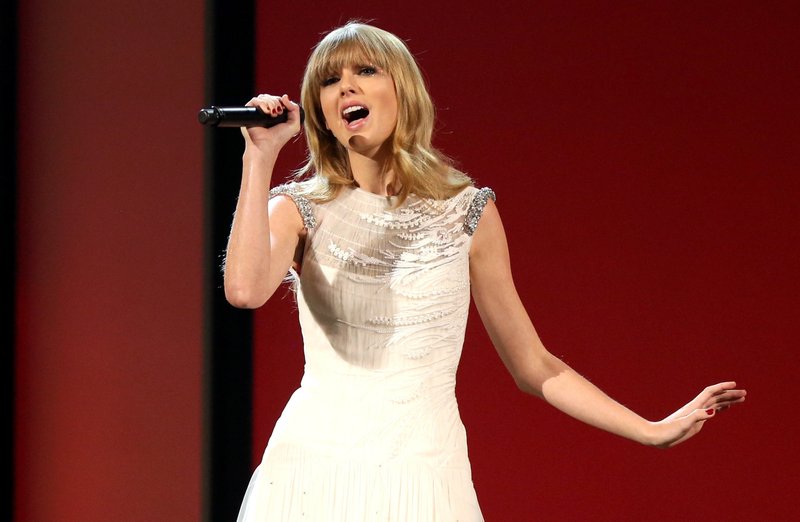 Taylor Swift at 2012 American Music Awards — photo 260