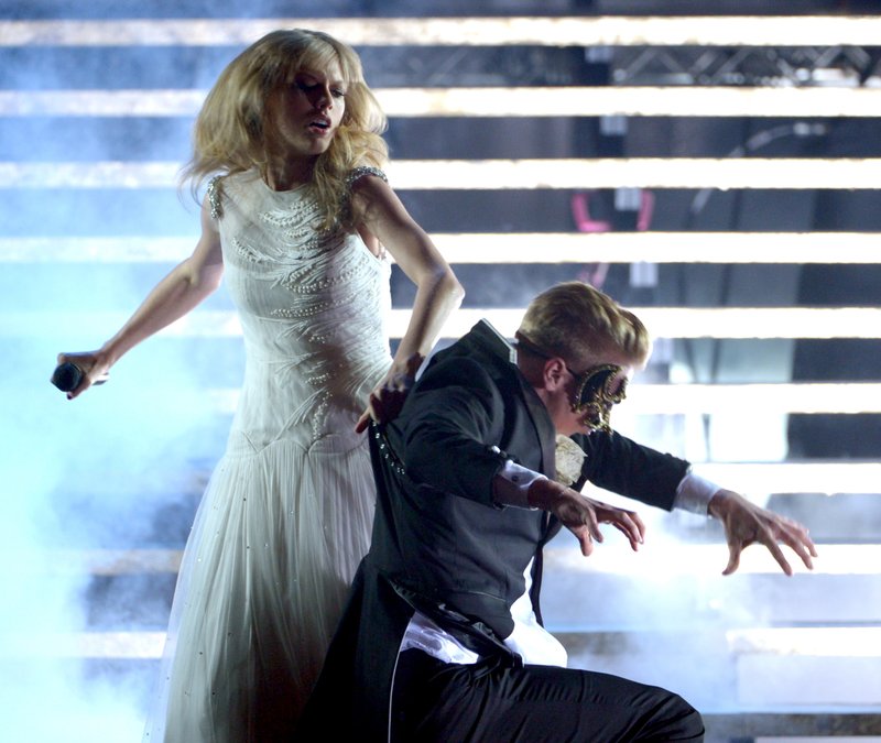 Taylor Swift at 2012 American Music Awards — photo 267