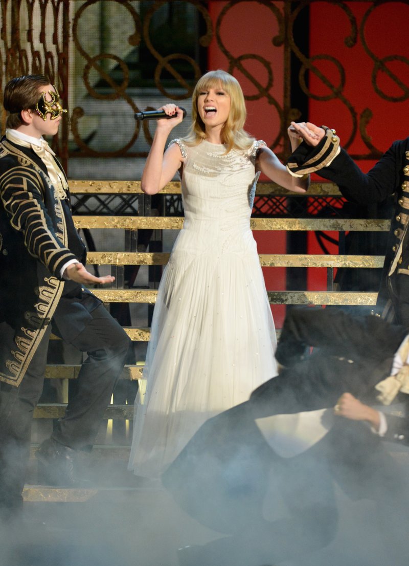Taylor Swift at 2012 American Music Awards — photo 326