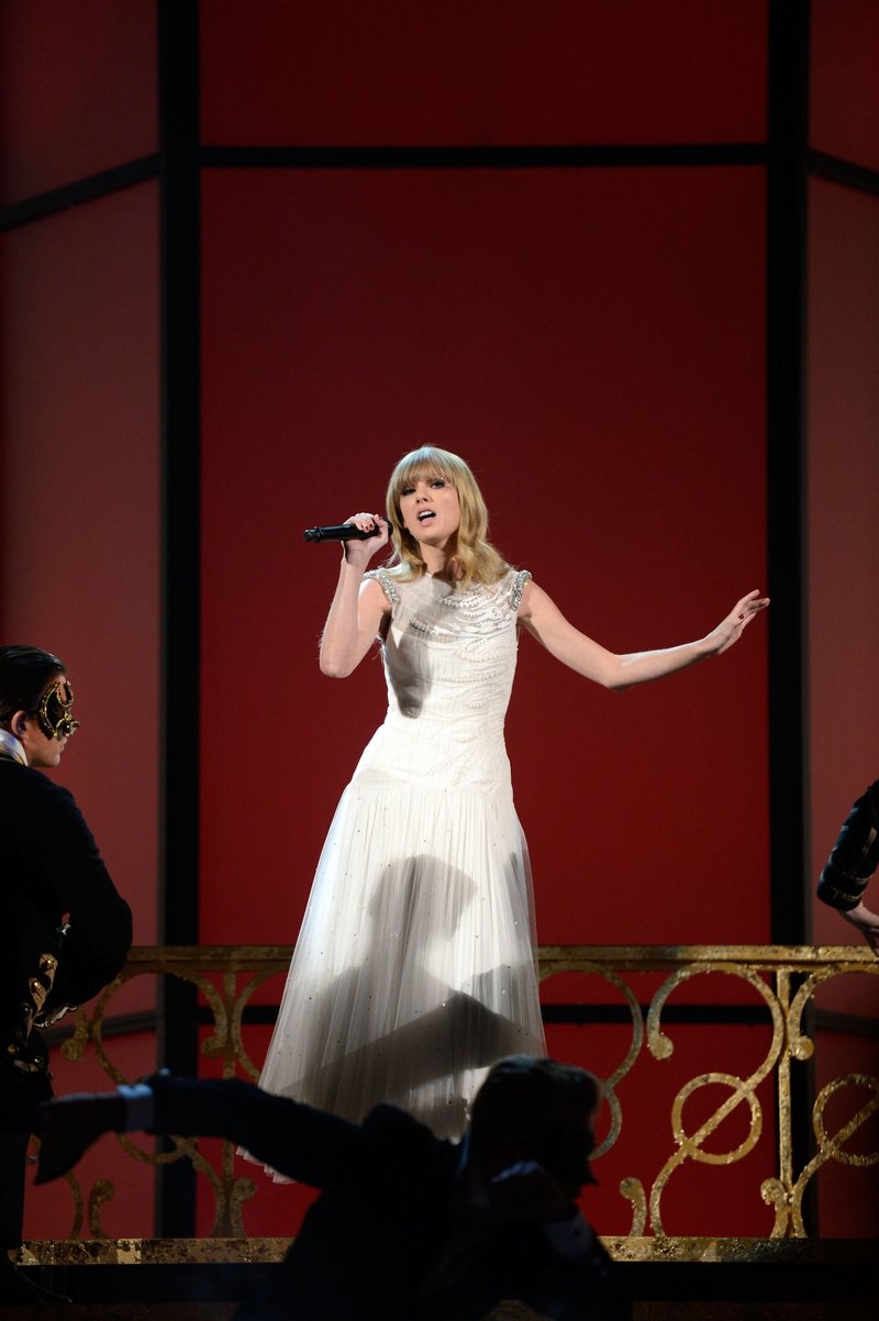 Taylor Swift at 2012 American Music Awards — photo 365