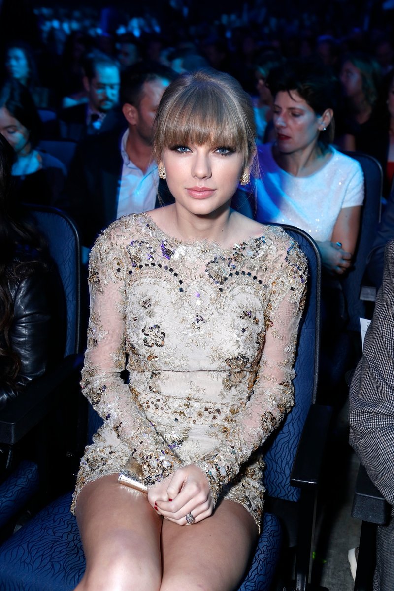 Taylor Swift at 2012 American Music Awards — photo 455