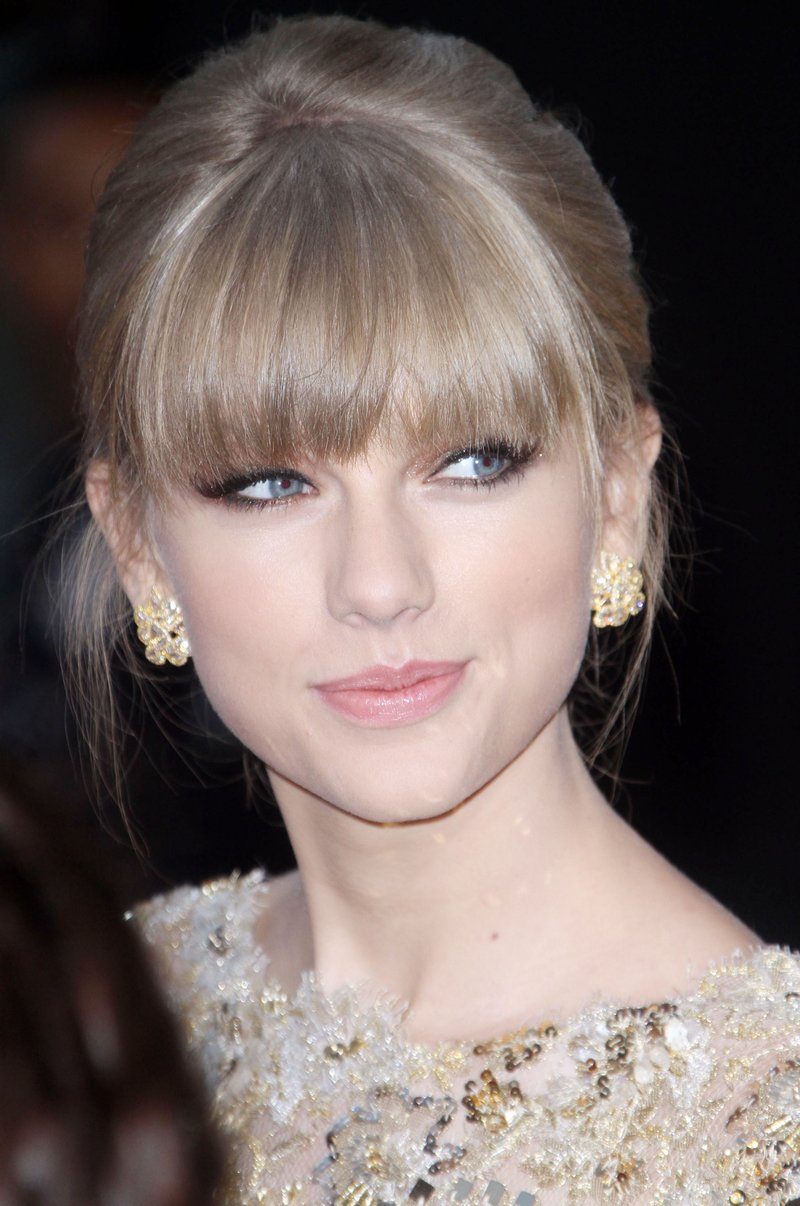 Taylor Swift at 2012 American Music Awards — photo 491