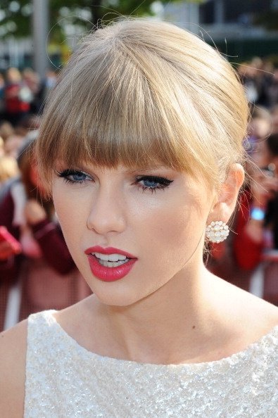 Taylor Swift at BBC Radio 1 Teen Awards — photo 12