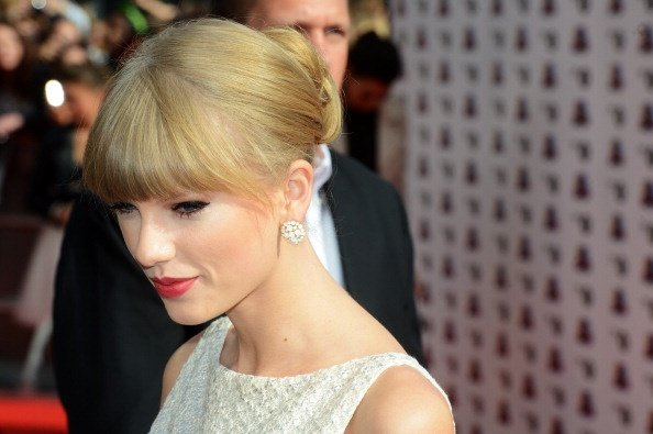 Taylor Swift at BBC Radio 1 Teen Awards — photo 15