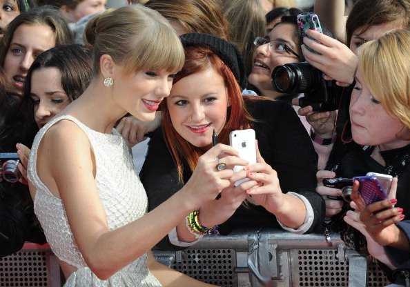 Taylor Swift at BBC Radio 1 Teen Awards — photo 73