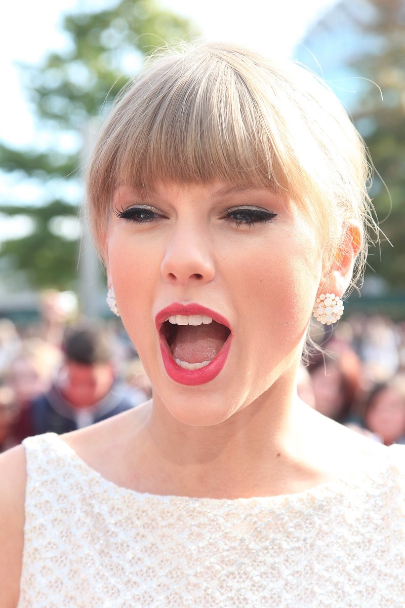 Taylor Swift at BBC Radio 1 Teen Awards — photo 94