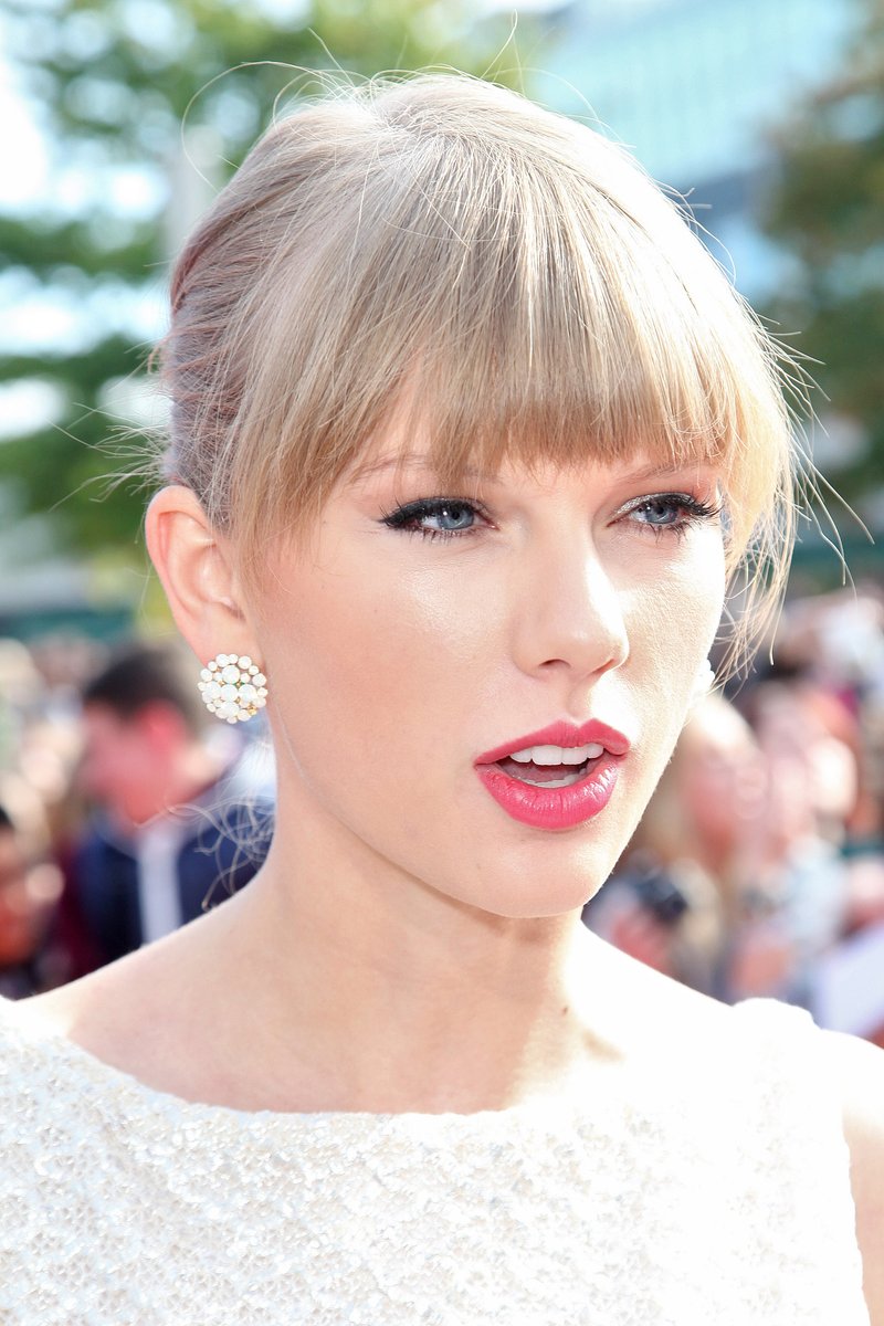 Taylor Swift at BBC Radio 1 Teen Awards — photo 96