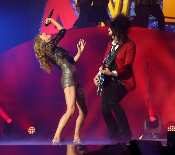 Taylor Swift at BBC Radio 1 Teen Awards — photo 148