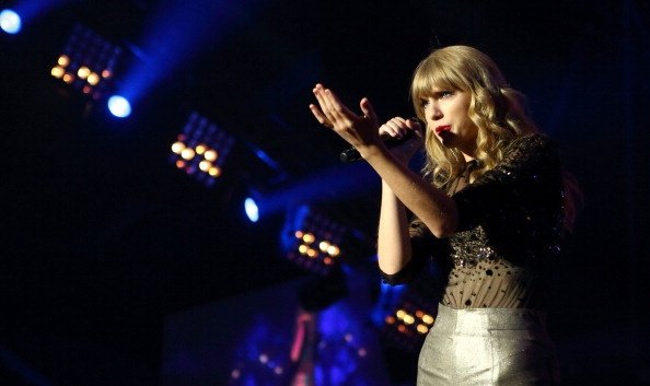 Taylor Swift at BBC Radio 1 Teen Awards — photo 155