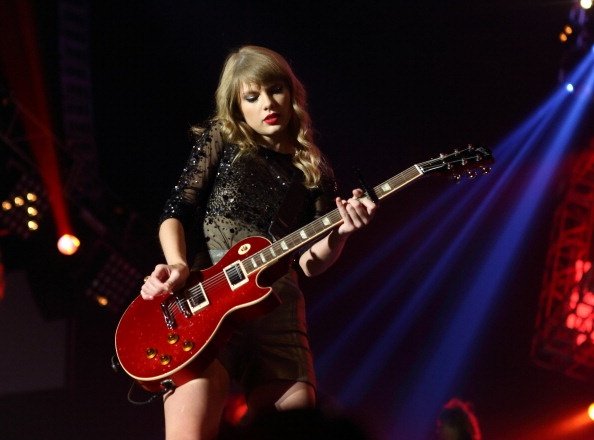 Taylor Swift at BBC Radio 1 Teen Awards — photo 158