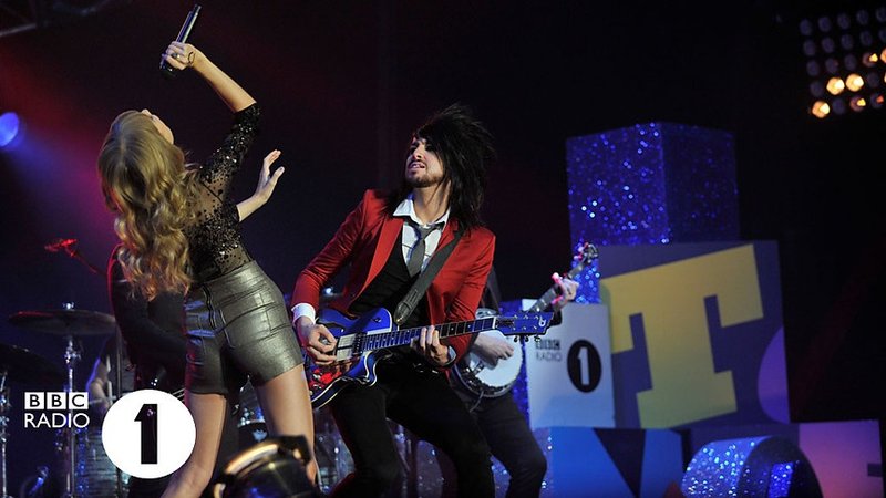 Taylor Swift at BBC Radio 1 Teen Awards — photo 180