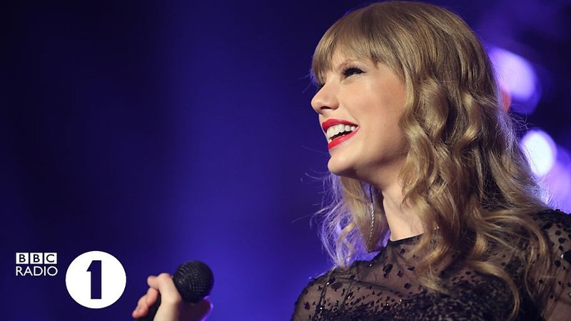Taylor Swift at BBC Radio 1 Teen Awards — photo 186