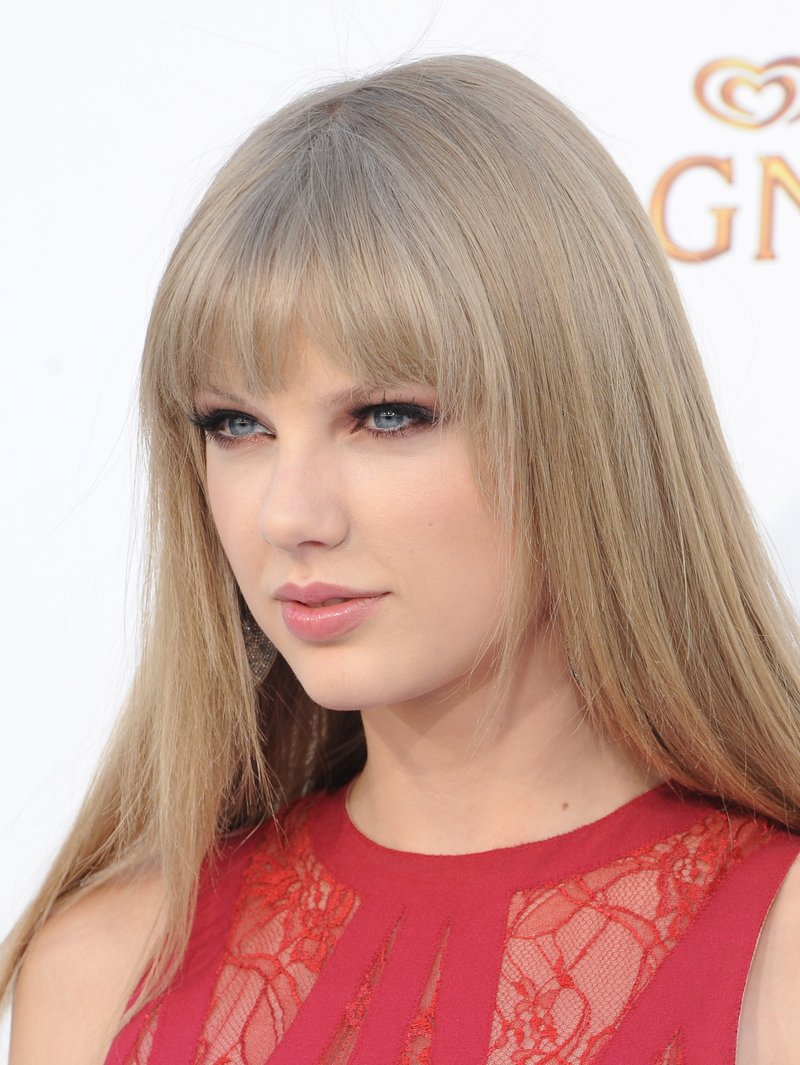 Taylor Swift at 2012 Billboard Music Awards — photo 113