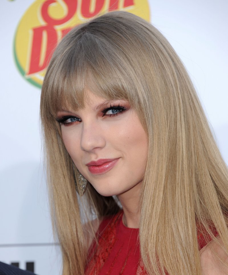 Taylor Swift at 2012 Billboard Music Awards — photo 144