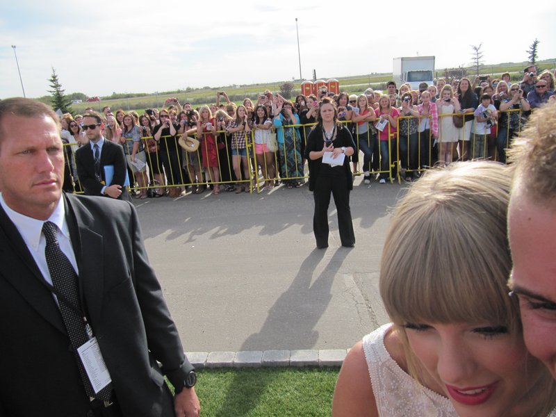 Taylor Swift at 2012 CCMA Awards — photo 34