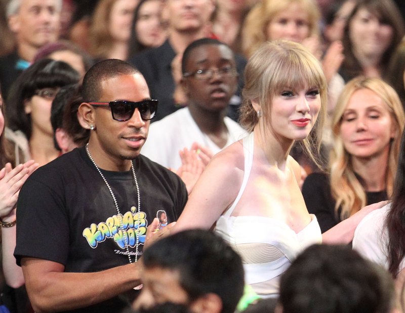 Taylor Swift at 2012 Kids' Choice Awards — photo 61