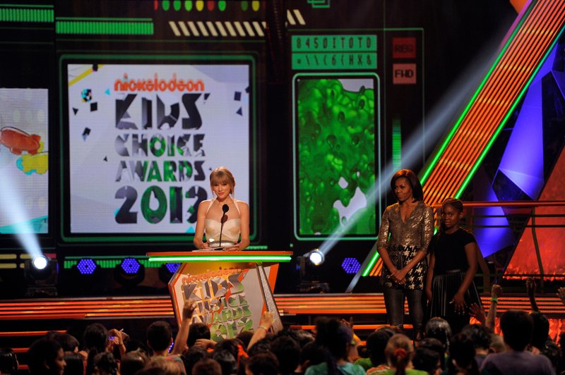 Taylor Swift at 2012 Kids' Choice Awards — photo 87