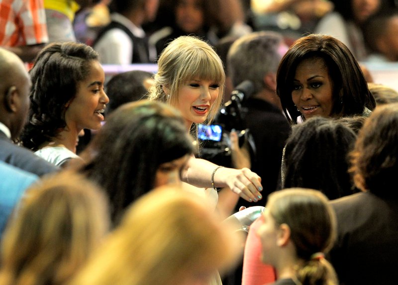 Taylor Swift at 2012 Kids' Choice Awards — photo 92