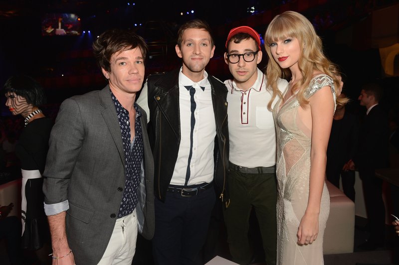 Taylor Swift at 2012 MTV Europe Music Awards — photo 89