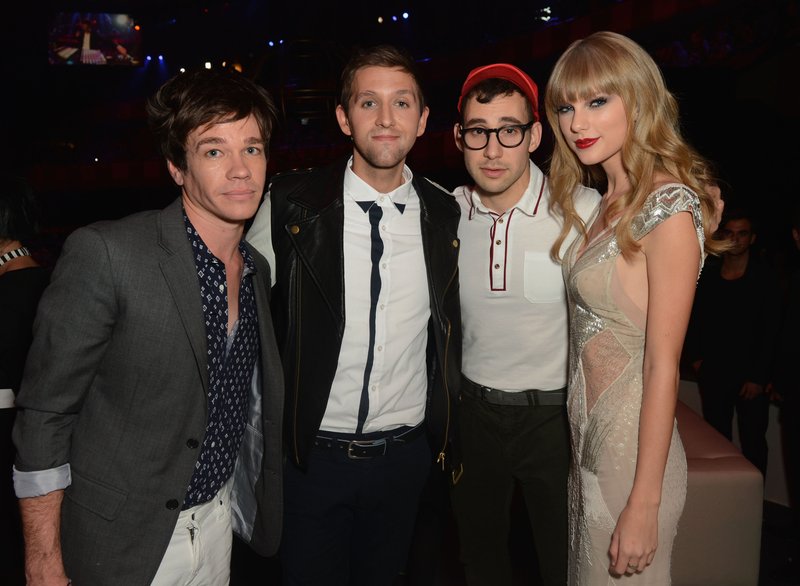 Taylor Swift at 2012 MTV Europe Music Awards — photo 91