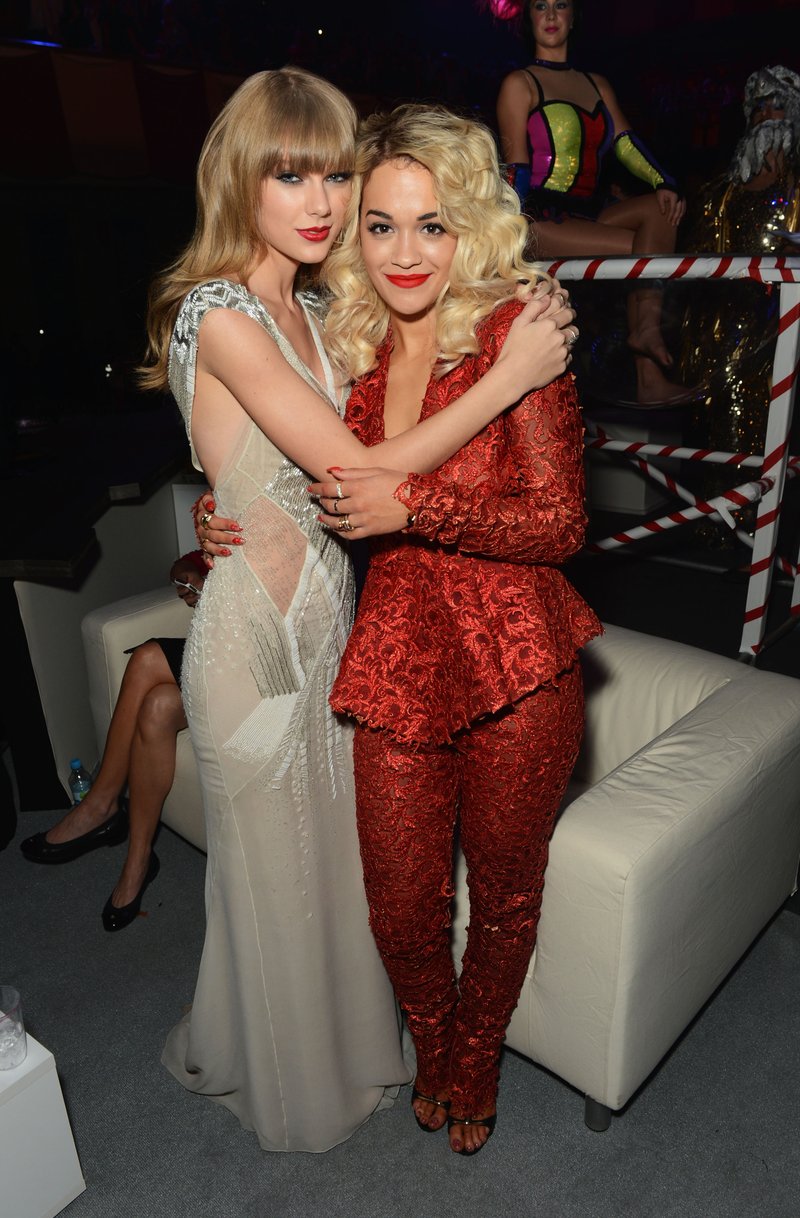 Taylor Swift at 2012 MTV Europe Music Awards — photo 105