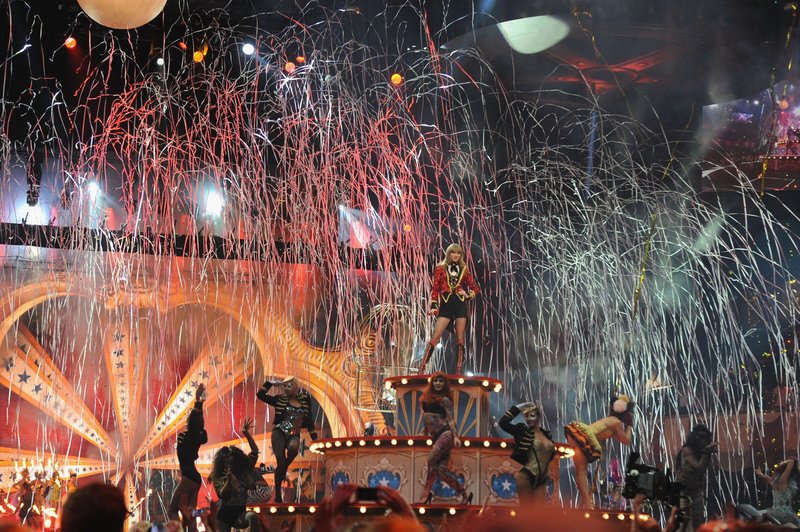 Taylor Swift at 2012 MTV Europe Music Awards — photo 171