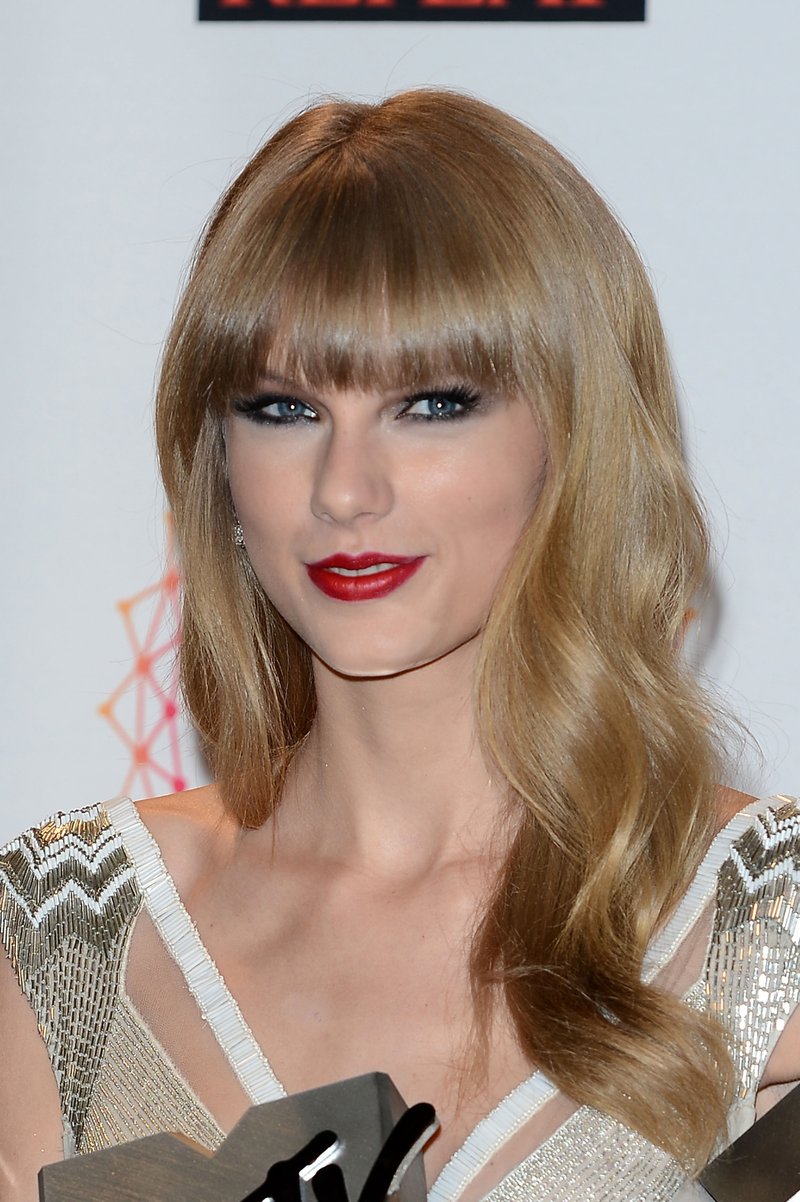 Taylor Swift at 2012 MTV Europe Music Awards — photo 172