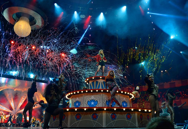 Taylor Swift at 2012 MTV Europe Music Awards — photo 238