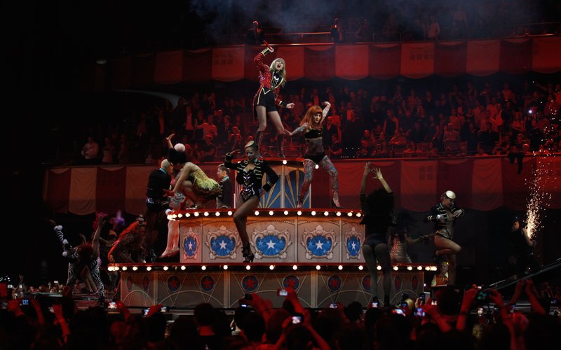 Taylor Swift at 2012 MTV Europe Music Awards — photo 267