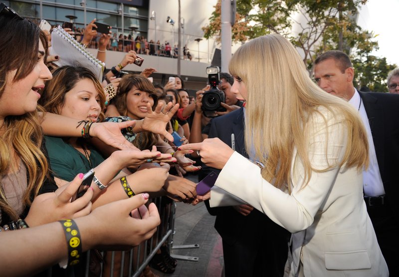 Taylor Swift at 2012 MTV Video Music Awards — photo 30