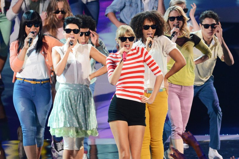 Taylor Swift at 2012 MTV Video Music Awards — photo 124