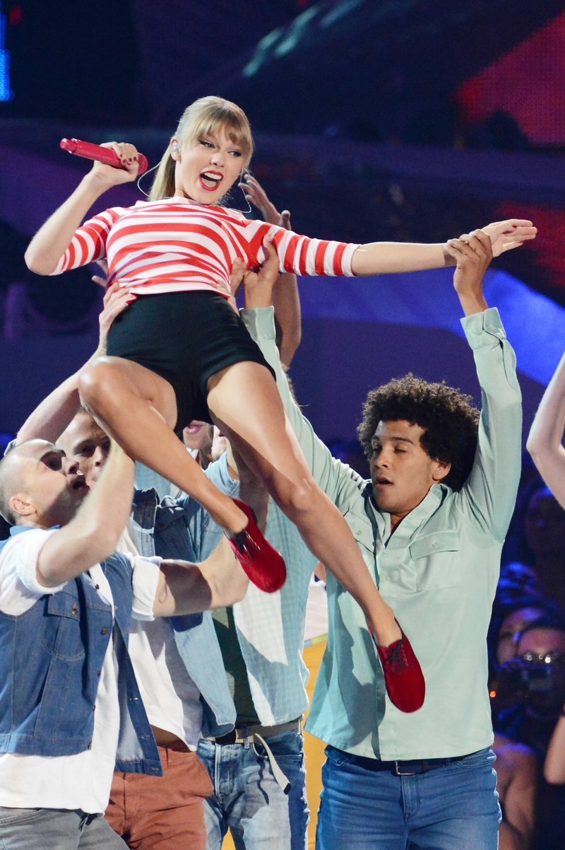 Taylor Swift at 2012 MTV Video Music Awards — photo 128