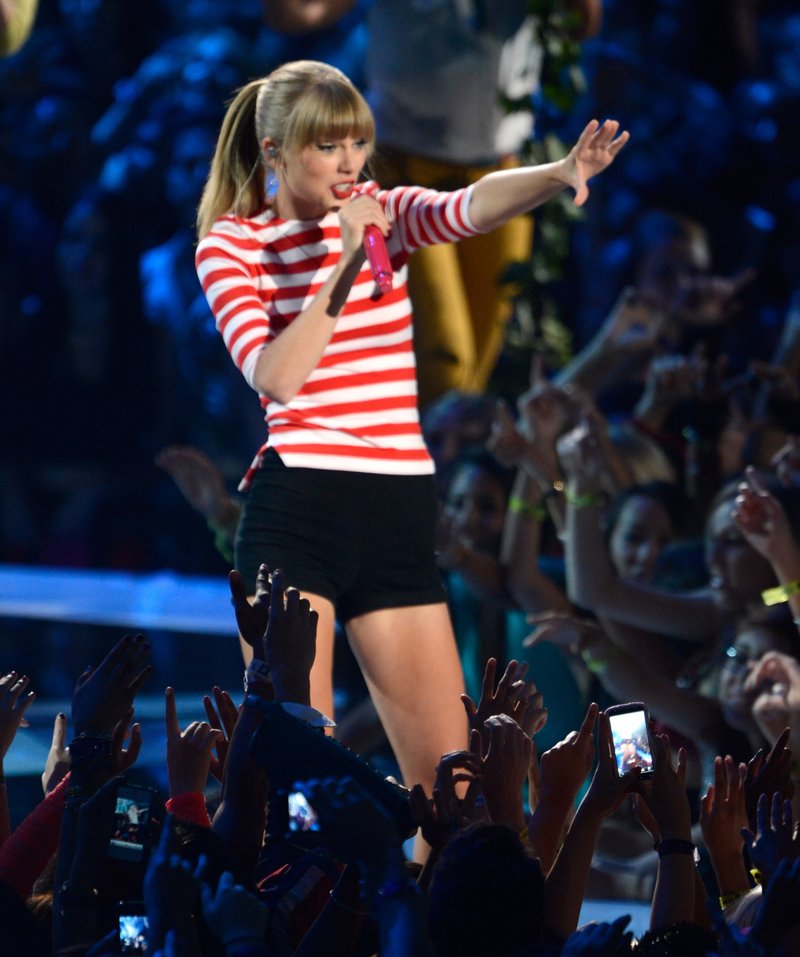 Taylor Swift at 2012 MTV Video Music Awards — photo 156