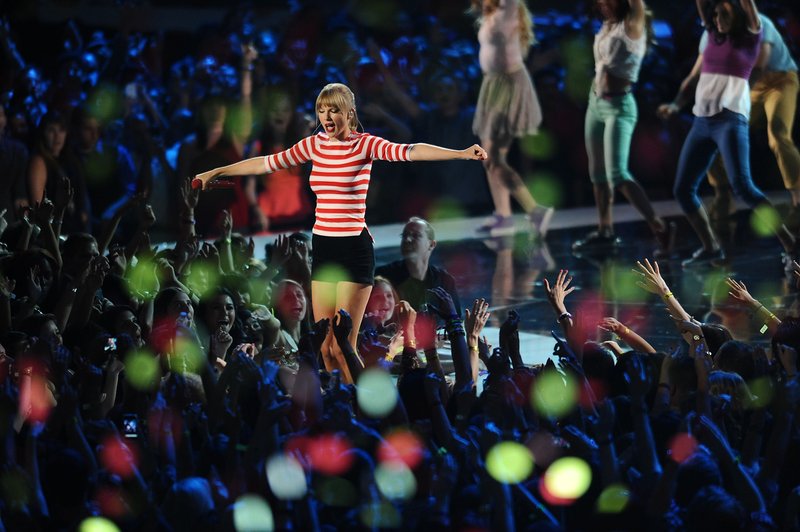 Taylor Swift at 2012 MTV Video Music Awards — photo 251