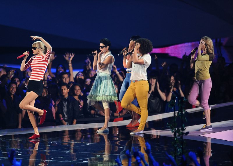 Taylor Swift at 2012 MTV Video Music Awards — photo 254