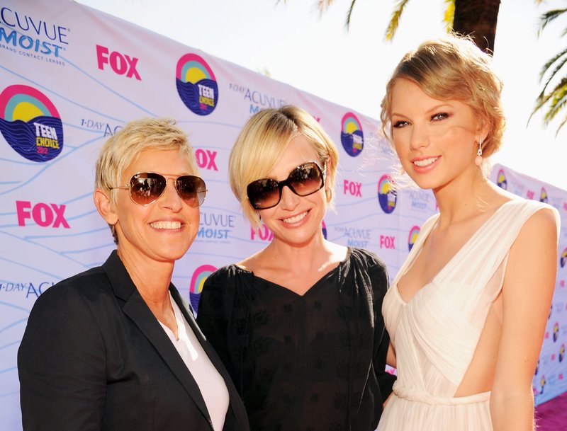 Taylor Swift at 2012 Teen Choice Awards — photo 17