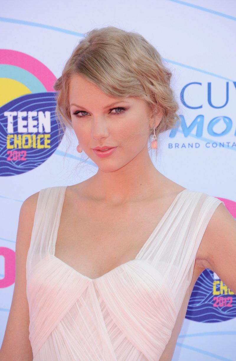Taylor Swift at 2012 Teen Choice Awards — photo 37