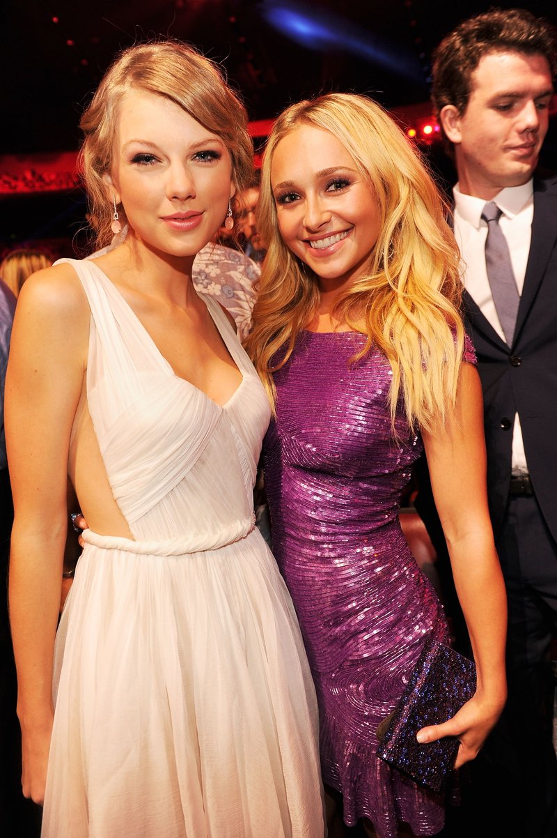 Taylor Swift at 2012 Teen Choice Awards — photo 42