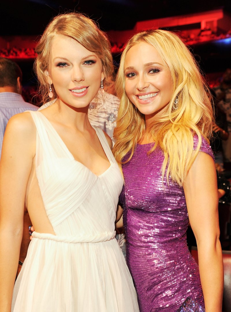 Taylor Swift at 2012 Teen Choice Awards — photo 43