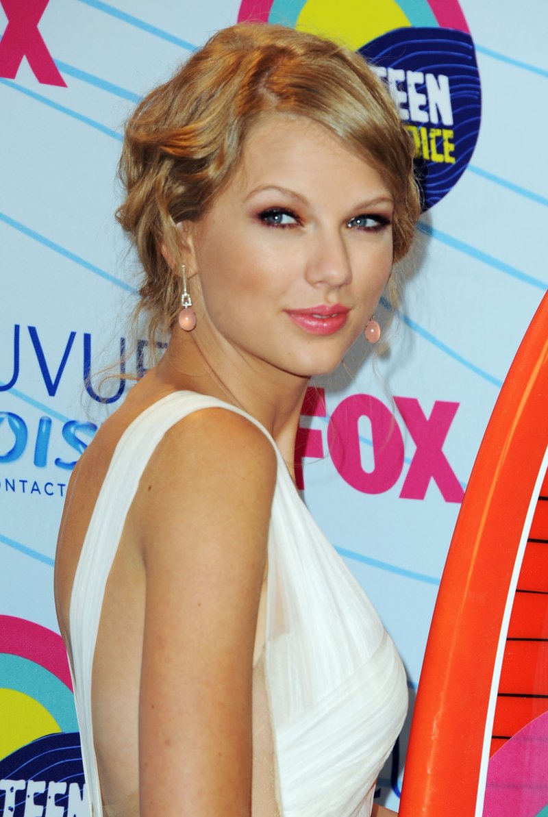 Taylor Swift at 2012 Teen Choice Awards — photo 69