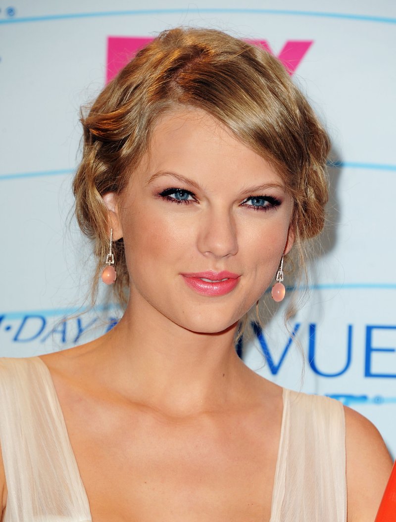 Taylor Swift at 2012 Teen Choice Awards — photo 73