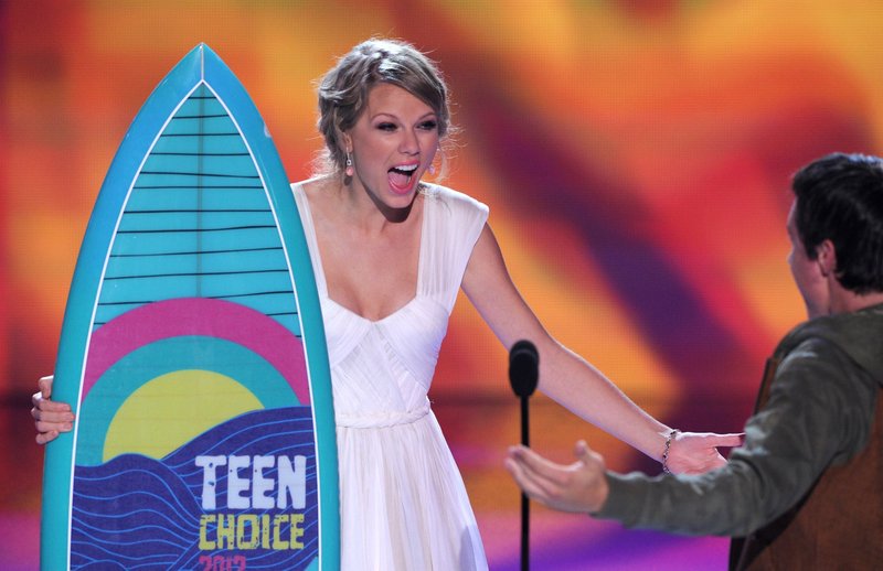 Taylor Swift at 2012 Teen Choice Awards — photo 135