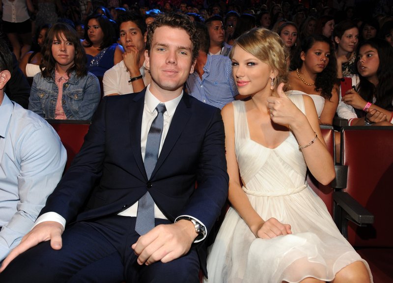 Taylor Swift at 2012 Teen Choice Awards — photo 136
