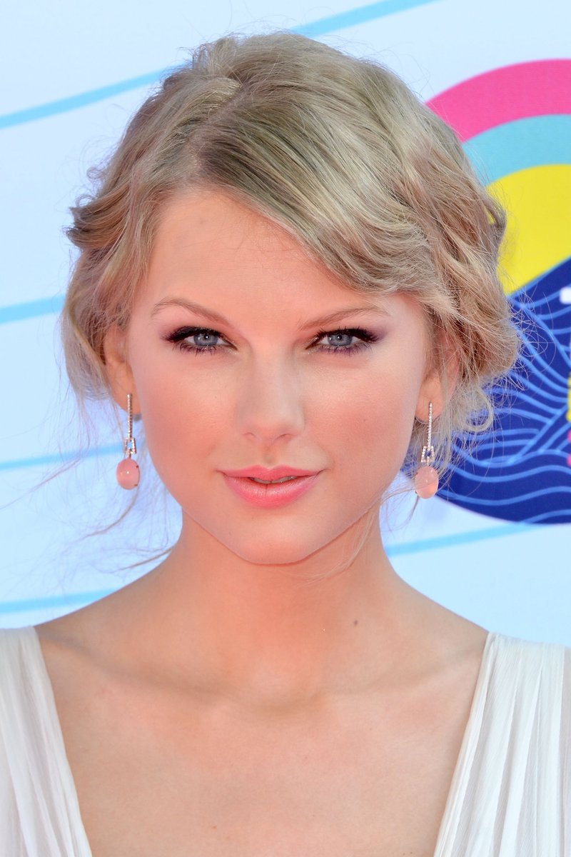 Taylor Swift at 2012 Teen Choice Awards — photo 143
