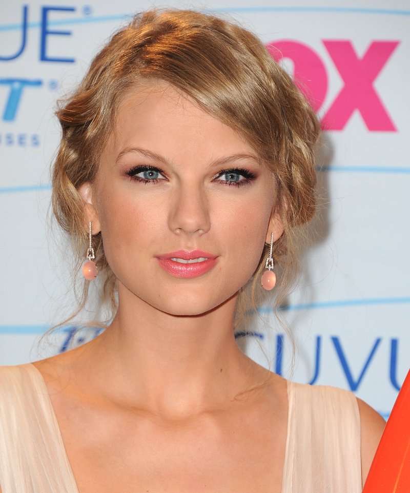 Taylor Swift at 2012 Teen Choice Awards — photo 211