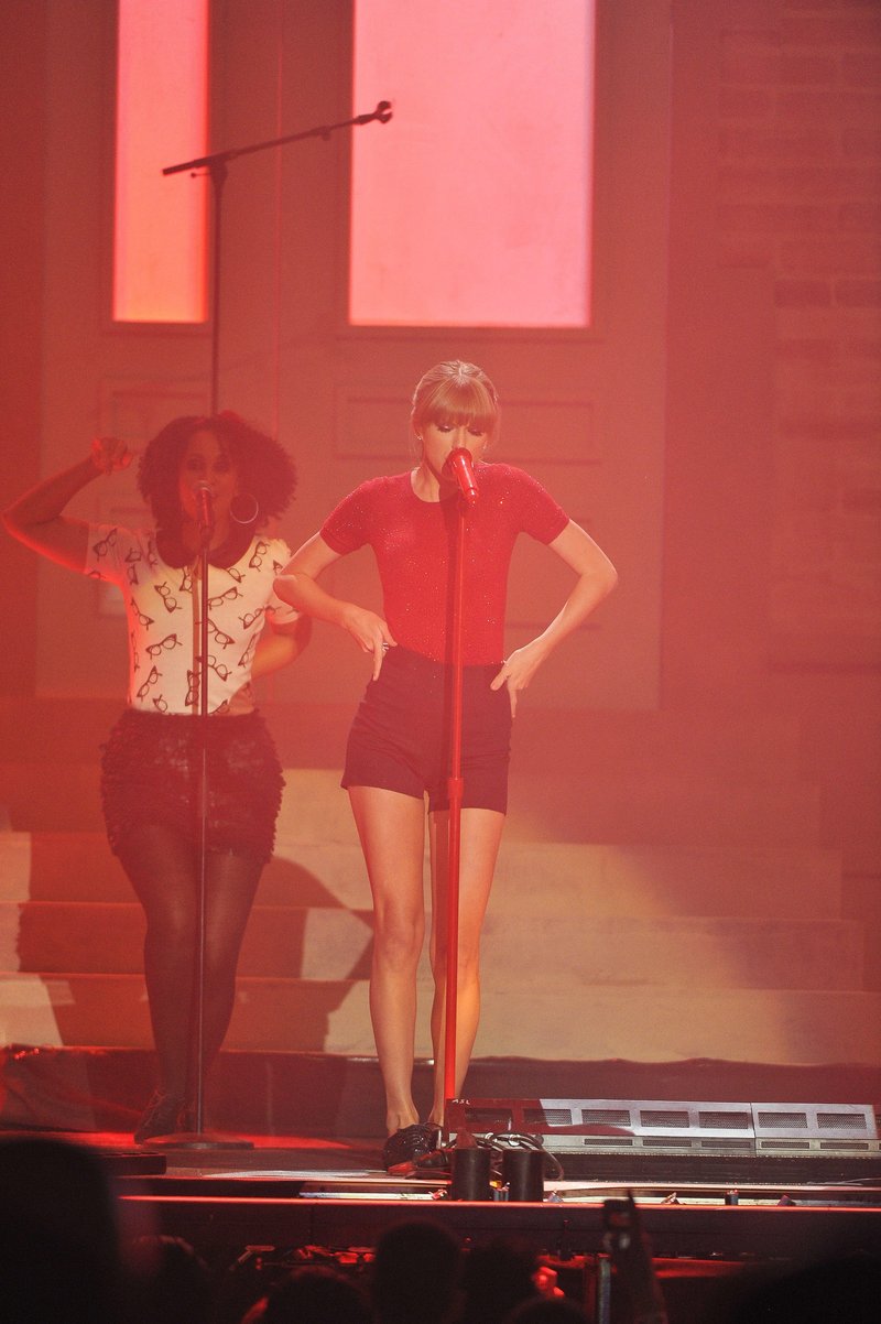 Taylor Swift at 2013 40 Principales Awards — photo 15